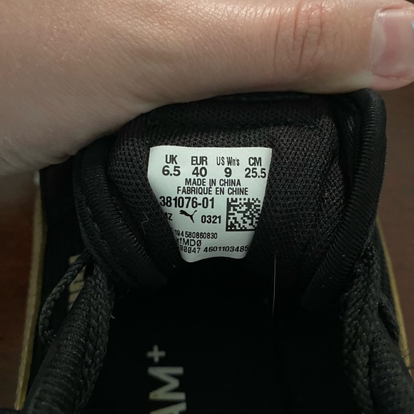 Women’s Puma shoes - Picture 5 of 6